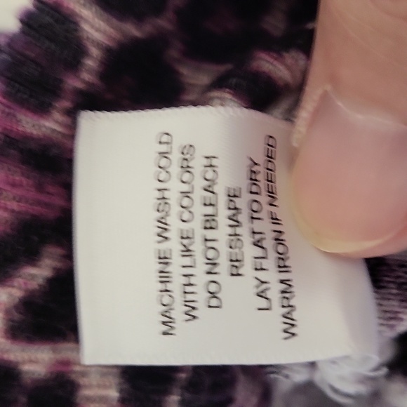 Roz & Ali v-neck purple and white leopard print sweater 3X - Picture 5 of 6